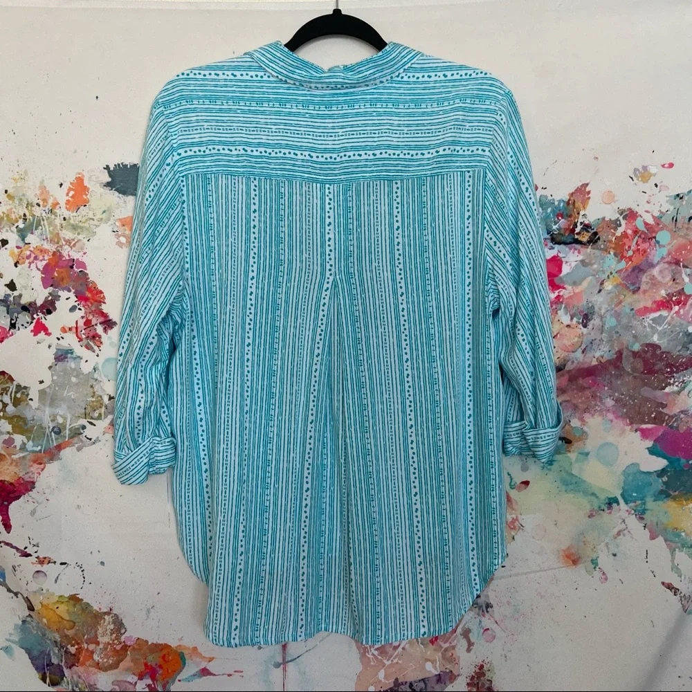 🖤 N Touch Petite Cyan Striped Blouse $3/15 - Picture 5 of 6